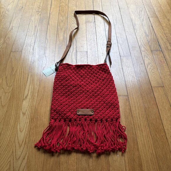 Lucky Brand NEW Hibiscus Red Tessa Macrame Fringe Leather Strap Crossbody Bag - Picture 9 of 16